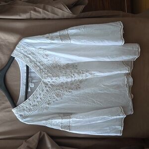 CHELSEA AND THEODORE white Boho blouse with embroidery. Women's L
